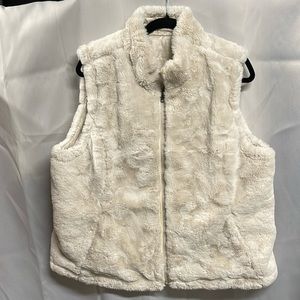 Reversible Puffer and Faux Fur Vest